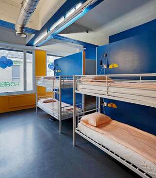 Хостелы CheapSleep Hostel Helsinki Хельсинки Кровать в общем номере смешанного типа с 16 кроватями-1