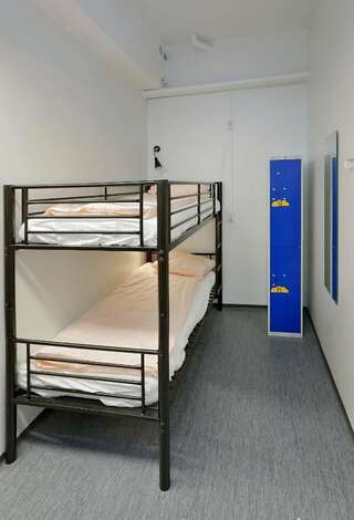 Хостелы CheapSleep Hostel Helsinki Хельсинки Кровать в общем женском номере с 18 кроватями-4